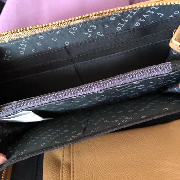 Olivia + joy wallet/wristlet - Picture 4 of 5